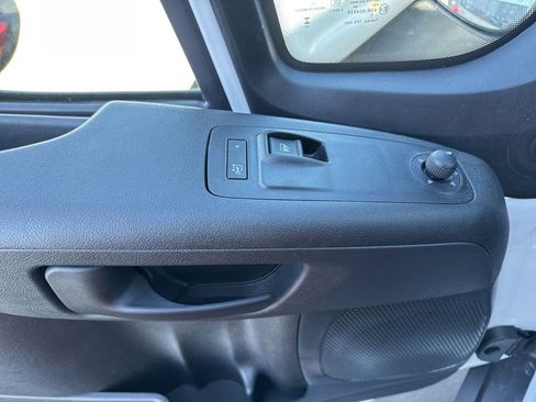 New 2024 RAM ProMaster 3500 w/ Delivery Van Package FWD image 19