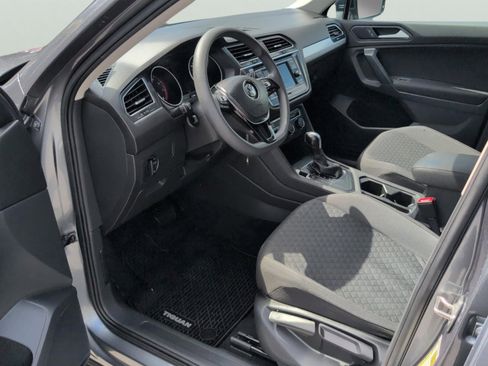 Used 2021 Volkswagen Tiguan S image 31