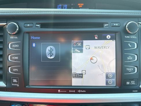 Used 2019 Toyota Highlander Limited image 22