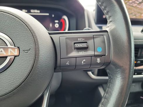 Used 2024 Nissan Rogue SL w/ SL Premium Package FWD image 22