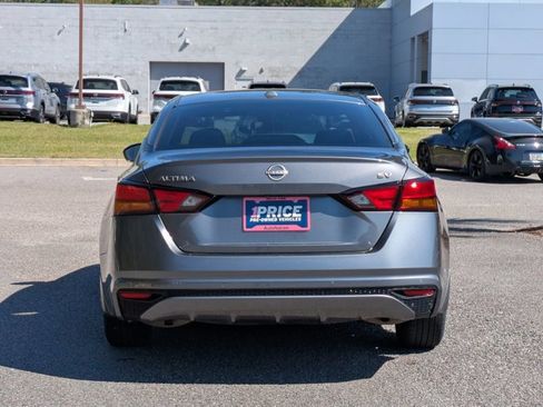 Used 2024 Nissan Altima 2.5 SV image 7