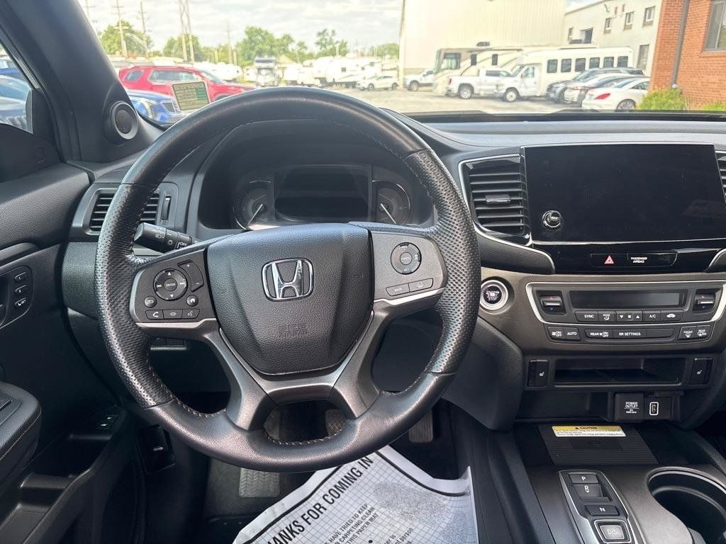 Used 2023 Honda Passport TrailSport image 25