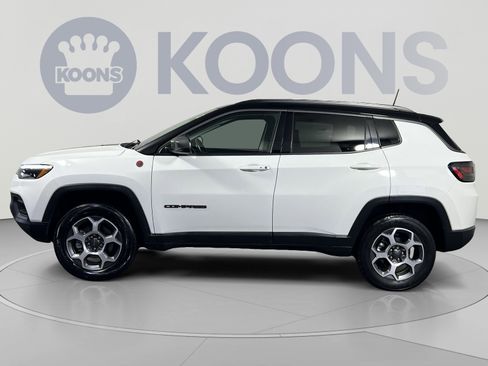 Used 2022 Jeep Compass Trailhawk w/ Trailhawk Elite Group AWD/4WD image 7