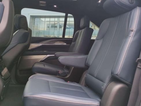 New 2025 Cadillac Escalade IQ Luxury 2 AWD/4WD image 21