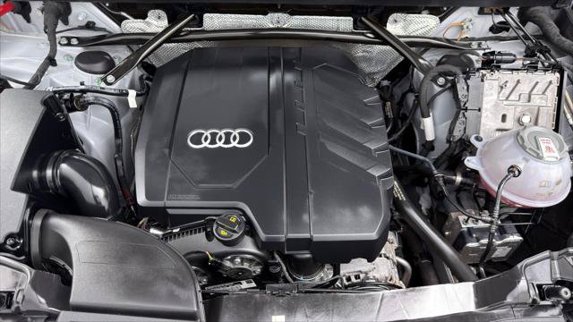 Used 2023 Audi Q5 2.0T Premium w/ Convenience Package AWD/4WD image 37
