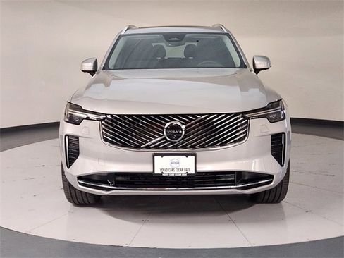 Used 2025 Volvo XC90 B6 Plus image 9