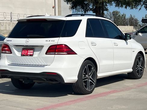 Used 2017 Mercedes-Benz GLE 43 AMG 4MATIC image 3