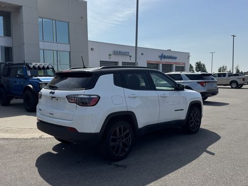 Used 2026 Jeep Compass Limited AWD/4WD image 4