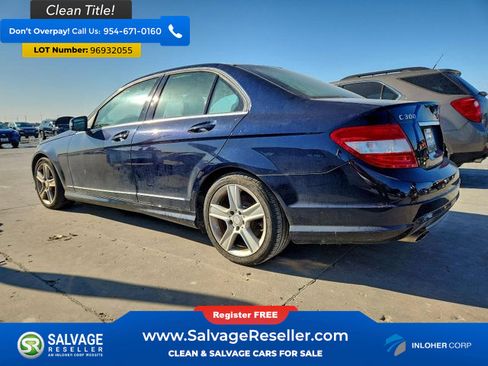 Used 2011 Mercedes-Benz C 300 Sedan image 3