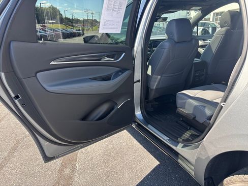 Used 2023 Buick Enclave Premium w/ Experience Buick Package image 32