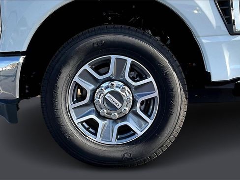 New 2026 Ford F350 Lariat image 13