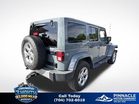 Used 2014 Jeep Wrangler Unlimited Sahara w/ Connectivity Group AWD/4WD image 4