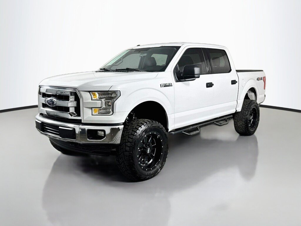 Used 2017 Ford F150 XLT AWD/4WD image 1