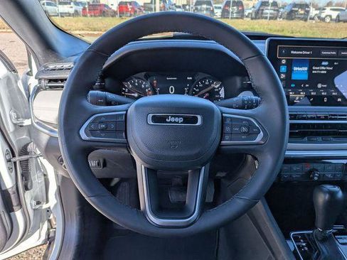 Certified 2023 Jeep Compass Limited image 17