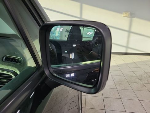 Used 2019 Jeep Renegade Latitude image 28