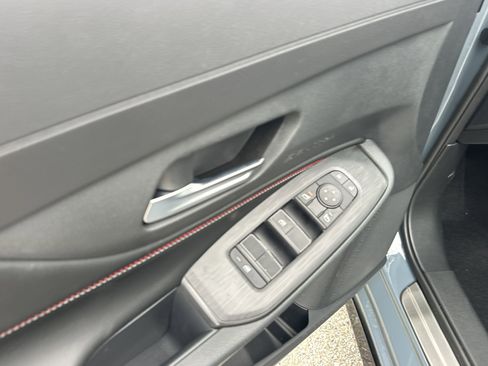 New 2026 Nissan Sentra SR image 15