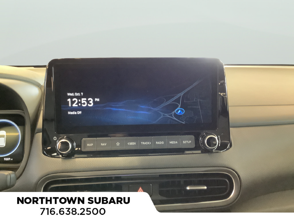 Used 2023 Hyundai Kona Limited AWD/4WD image 11