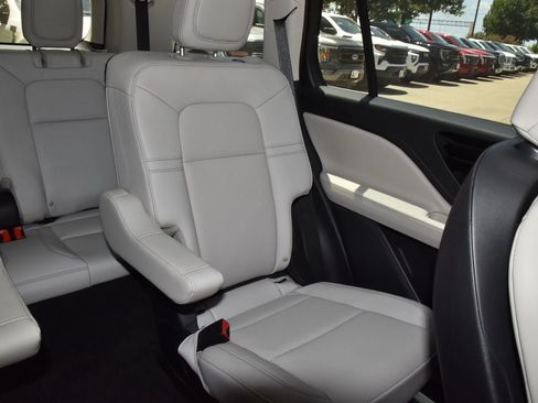 New 2026 Lincoln Aviator 2WD image 22