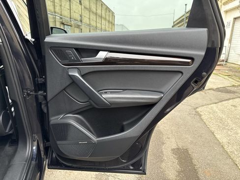 Used 2019 Audi Q5 2.0T Premium Plus w/ Premium Plus Package image 55