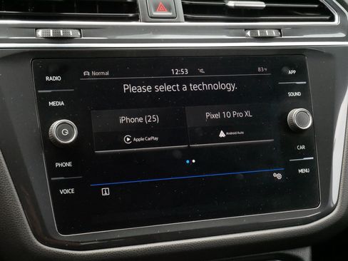 Certified 2023 Volkswagen Tiguan SE R-Line AWD/4WD image 22