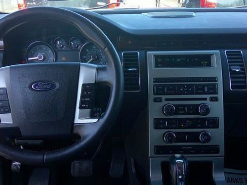 Used 2011 Ford Flex SEL w/ Rapid Spec Order Code image 9