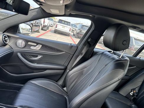 Used 2017 Mercedes-Benz E 400 4MATIC Wagon image 16