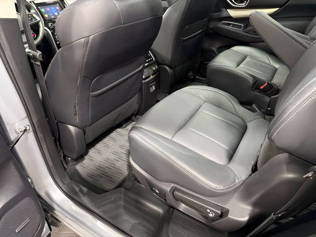 Used 2022 Subaru Ascent Limited w/ Technology Package AWD/4WD image 34