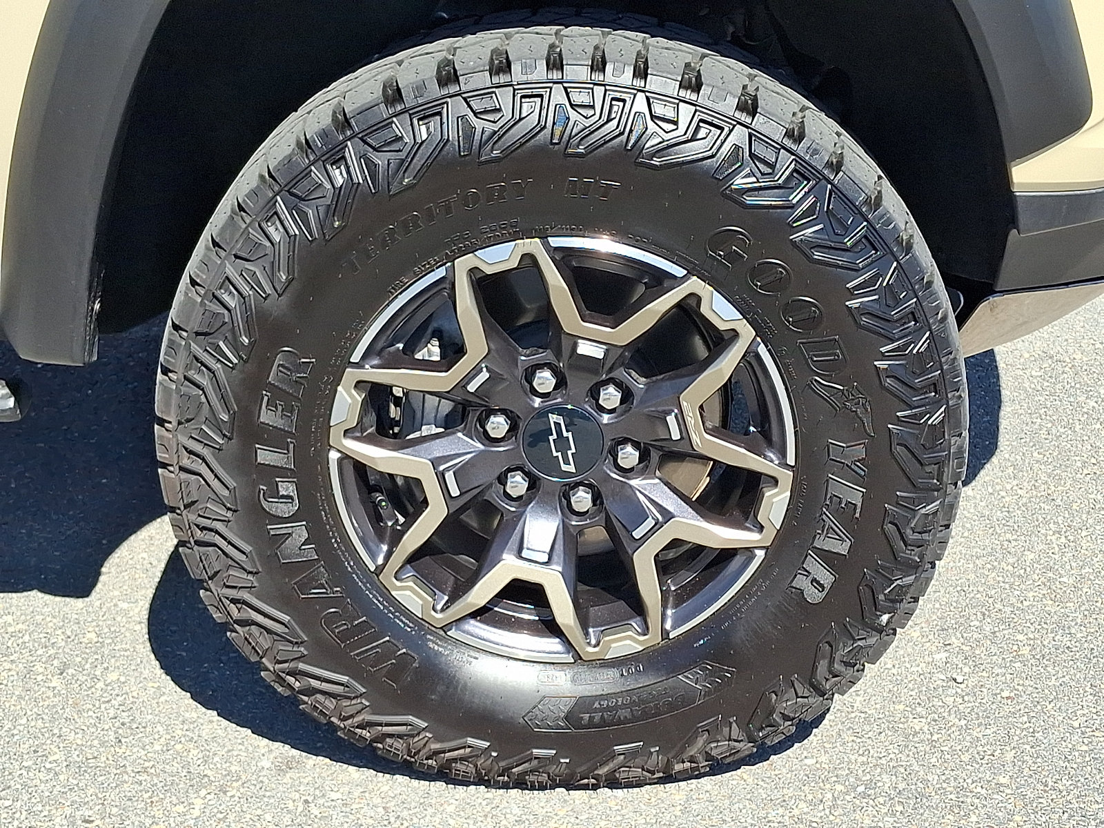 Certified 2024 Chevrolet Colorado ZR2 AWD/4WD image 8