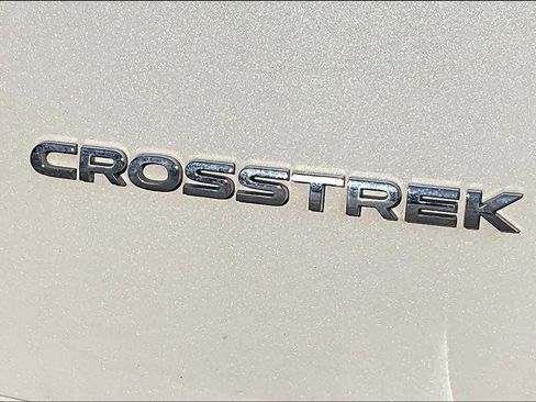 Used 2021 Subaru Crosstrek 2.0i Premium w/ Moonroof Package image 29