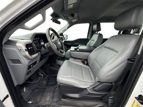 Used 2023 Ford F150 XL w/ Trailer Tow Package image 9