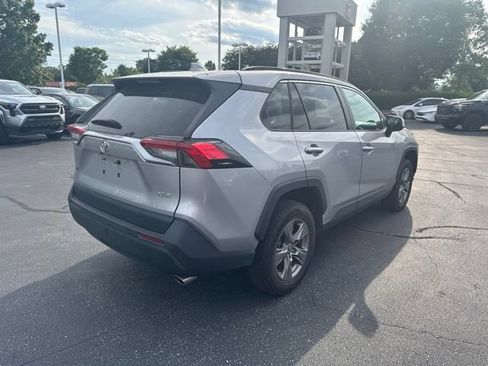 Used 2024 Toyota RAV4 XLE FWD image 4