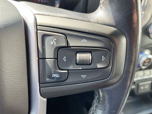 Used 2021 GMC Sierra 2500 SLT w/ SLT Convenience Package image 30