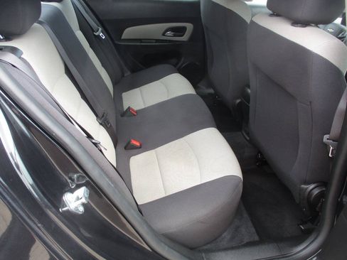 Used 2016 Chevrolet Cruze LS FWD image 36