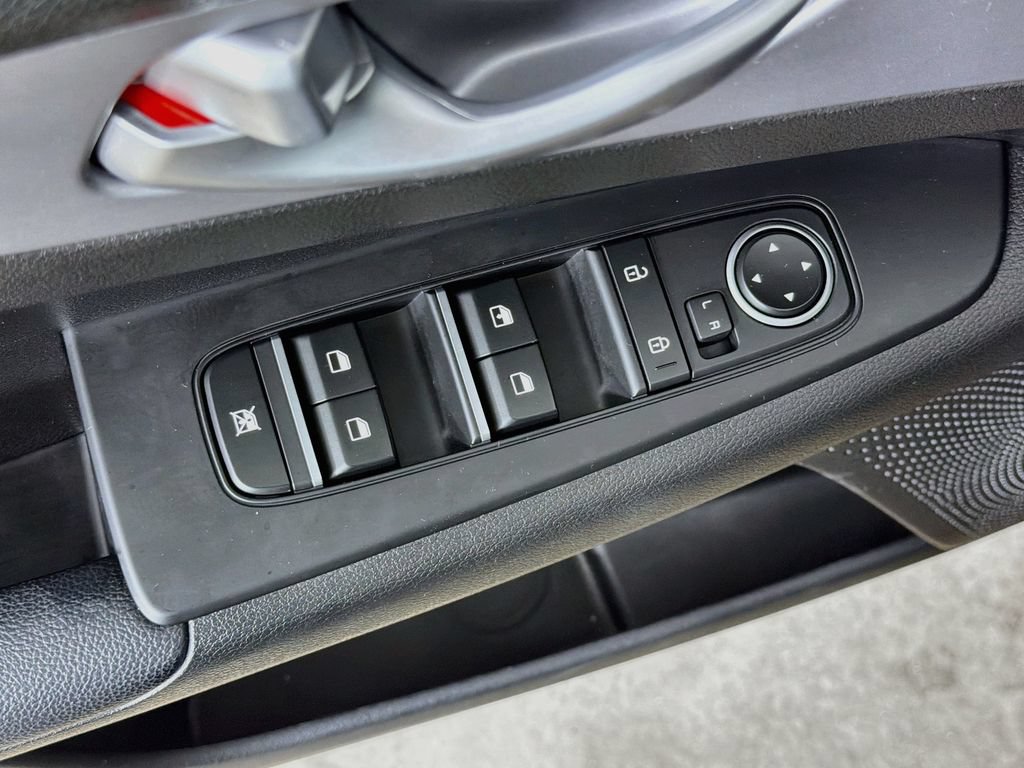 Used 2023 Kia Forte LXS FWD image 17