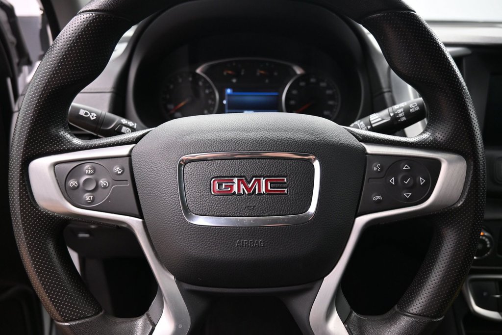 Used 2024 GMC Terrain SLE AWD/4WD image 18