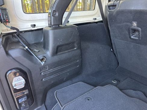 Used 2018 Jeep Wrangler Unlimited Sahara w/ LED Lighting Group image 32