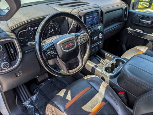 Used 2023 GMC Sierra 2500 AT4 w/ AT4 Premium Plus Package AWD/4WD image 18