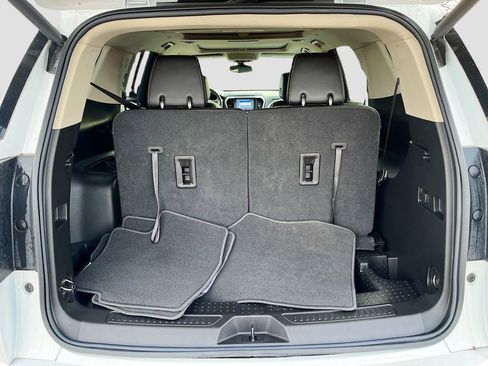 Used 2023 GMC Acadia Denali w/ Trailering Package image 28