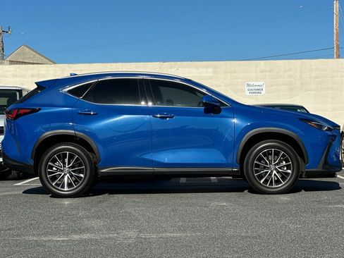 Used 2023 Lexus NX 250 FWD w/ Premium Package image 6