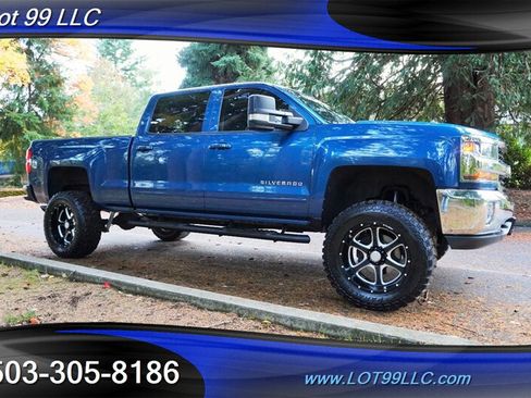Used 2018 Chevrolet Silverado 1500 LT w/ All Star Edition AWD/4WD image 7