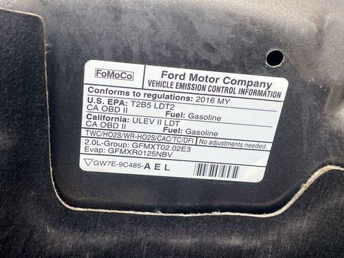 Used 2016 Ford Escape SE w/ Equipment Group 201A AWD/4WD image 18