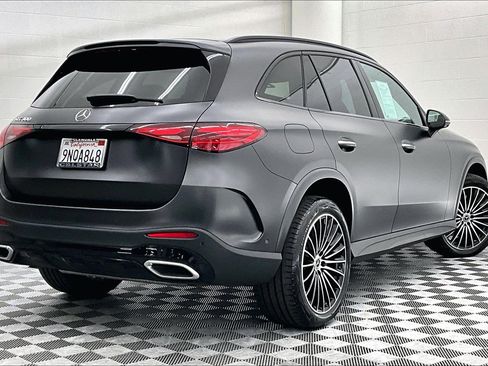 Certified 2024 Mercedes-Benz GLC 300 image 11