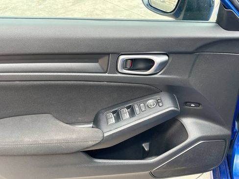Used 2023 Honda Civic Sport image 17
