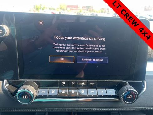 Used 2023 Chevrolet Colorado LT w/ LT Convenience Package image 16