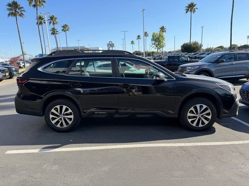 Used 2022 Subaru Outback AWD/4WD image 3
