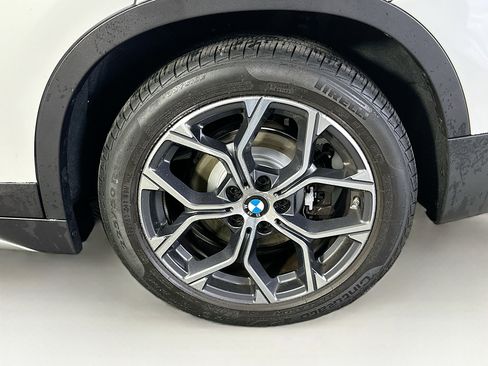 Used 2021 BMW X1 xDrive28i w/ Convenience Package image 11