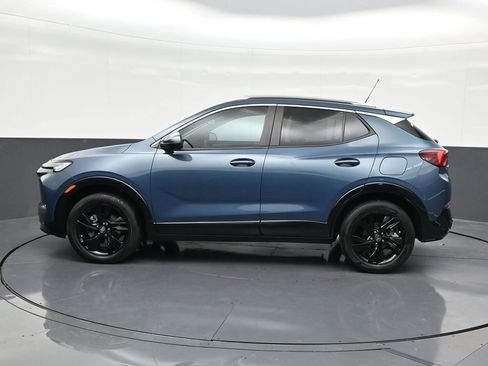 Used 2024 Buick Encore GX Sport Touring AWD/4WD image 2