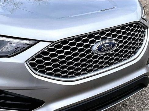 Certified 2024 Ford Edge SEL w/ Convenience Package AWD/4WD image 27