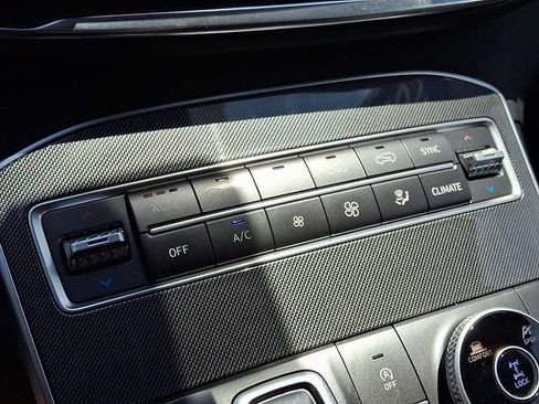 Used 2021 Hyundai Santa Fe SEL w/ Convenience Package AWD/4WD image 17