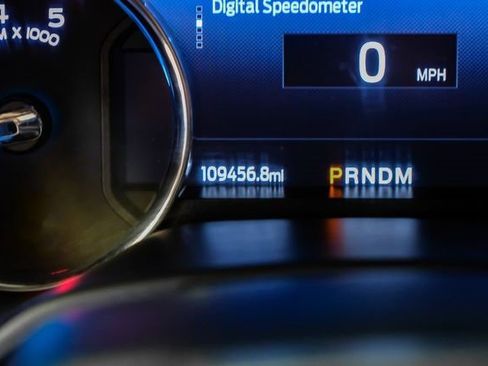 Used 2020 Ford F250 Lariat w/ Chrome Package image 21